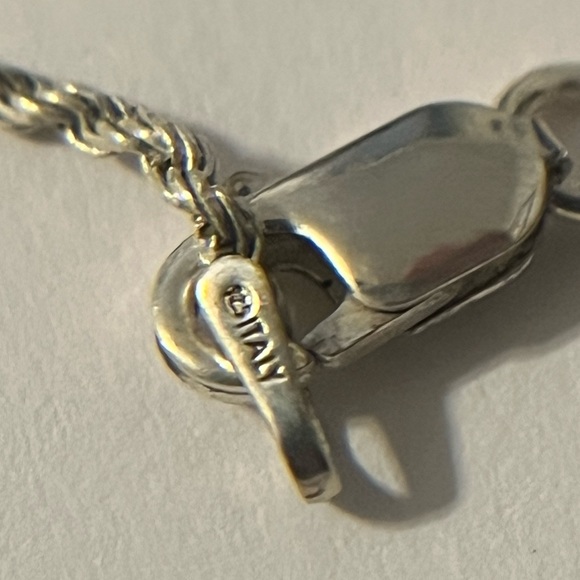 Sterling Silver God Bless America Flag Coin Pendant - Picture 5 of 16